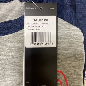 Adidas shirt boys 10/12